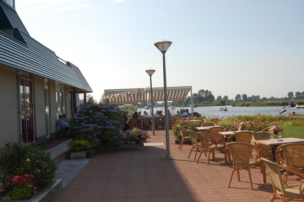 Buitenplaats T Ges Sneek Exterior photo